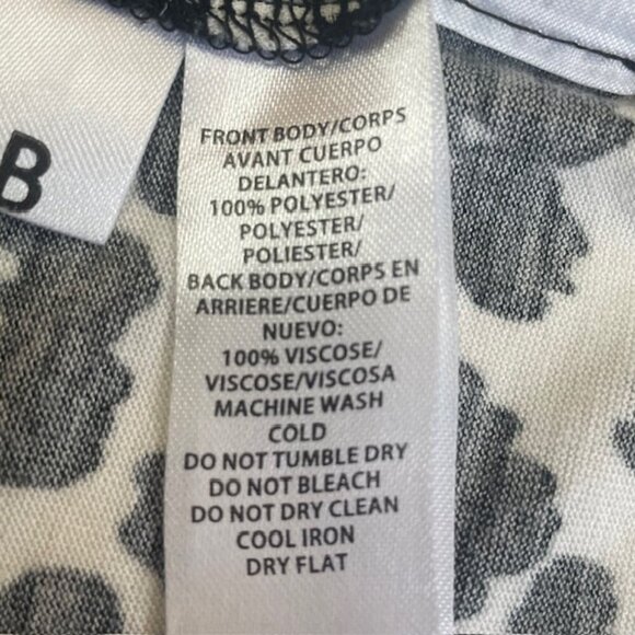 Ann Taylor LOFT Animal Print Tie-Neck Sleeveless Elastic Hem Blouse - Size XS - Picture 5 of 6